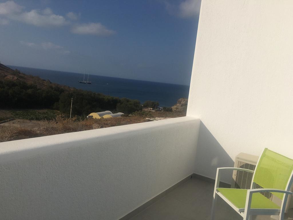 Artemis Village 2* Karterados (Santorini)